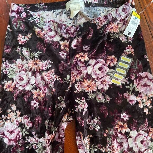 NWT No Comment Black Velvet Pants Medium - Picture 3 of 7